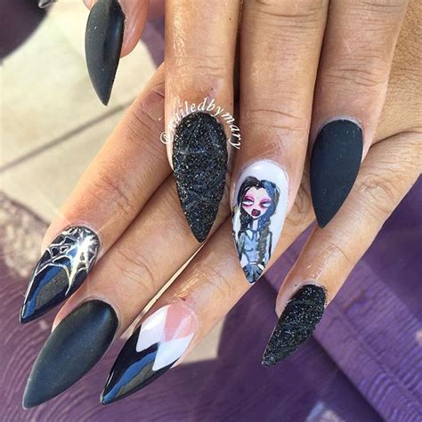 Wednesday Addams. Nail inspo: @amandalvaldes & @leximartone. 😘 ️💀🔮 ...