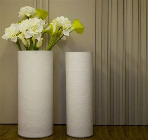 Elaborate Beauties of 15 Floor Vase Designs | Home Design Lover