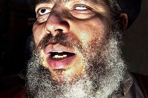 Radical cleric Abu Hamza in 'jail guard bust-up' - Mirror Online