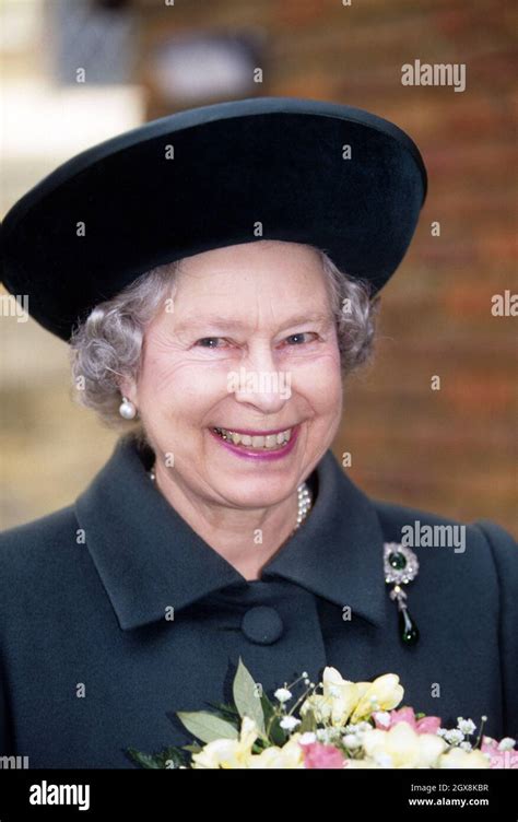 Queen Elizabeth II visits Charterhouse School in Surrey Stock Photo - Alamy