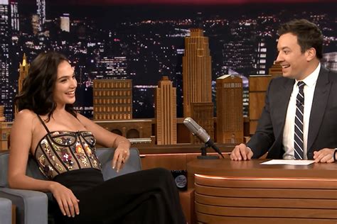 Gal Gadot's Lady Garden is too Stiff & Tight on "The Tonight Show ...