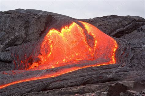 Red hot lava flowing in Hawaii — Stock Photo © siimsepp #26797071