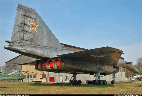 Sukhoi T-4 Sotka - Russia - Air Force | Aviation Photo #0837323 | Airliners.net