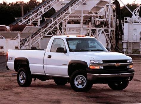 2001 Chevrolet Silverado 2500 Price, Value, Depreciation & Reviews | Kelley Blue Book