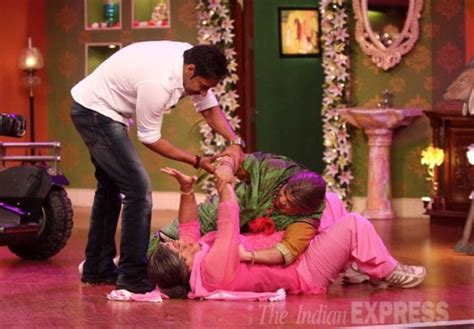 Dadi, Pankhuri fight for Ajay Devgn on Comedy Nights With Kapil | Entertainment Gallery News,The ...