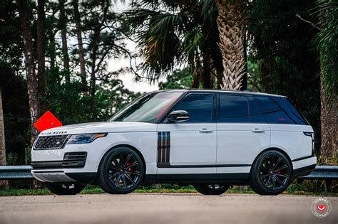 LAND ROVER RANGE ROVER - URBAN AUTOMOTIVE X VOSSEN SERIES: UV-2 - Vossen Wheels