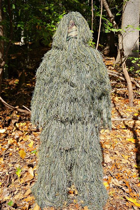 5 Useful Tips to Choose a Perfect Ghillie Suit | Campthunder