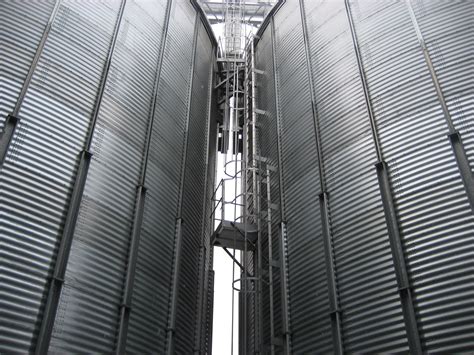 A Brief History of Grain Elevator Construction - Digman Construction ...