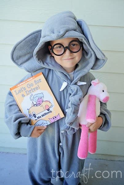 TPcraft.com: Elephant & Piggie Costume inspired by Mo Willems {Elementary School Character Parade}