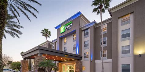 Orlando Airport Hotel | Holiday Inn Express & Suites Orlando ...