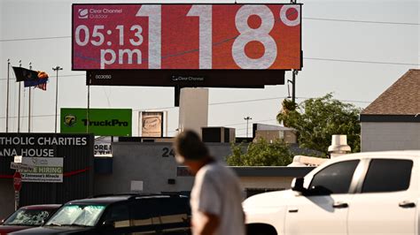 Recent deadly heat waves fueled by climate change, new research finds : NPR