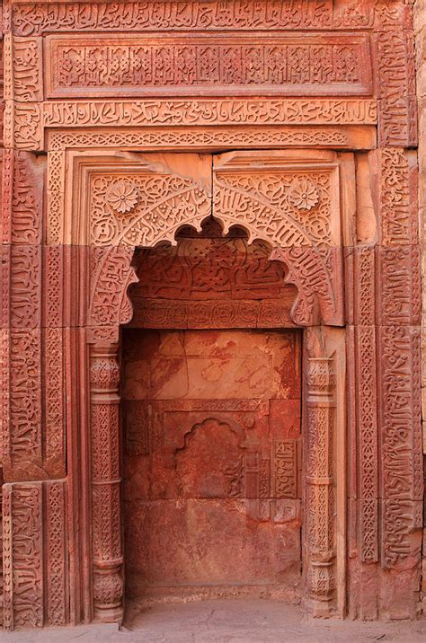 Tomb Of Iltutmish Photograph by Aidan Moran