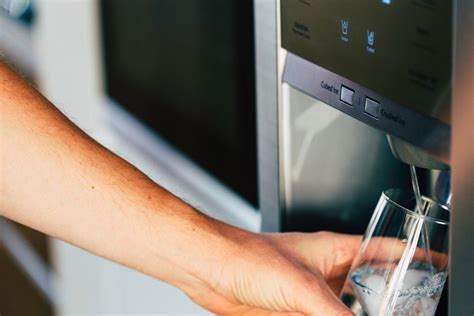 The Benefits of a Water Dispenser on a Fridge