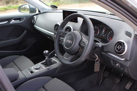 Audi A3 (2019) Interior Layout, Dashboard & Infotainment | Parkers