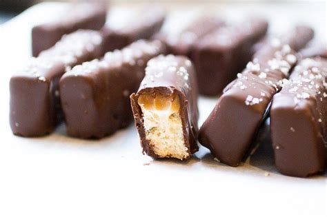 Homemade Twix | Recipe | Desserts, Dessert recipes, Homemade twix bars