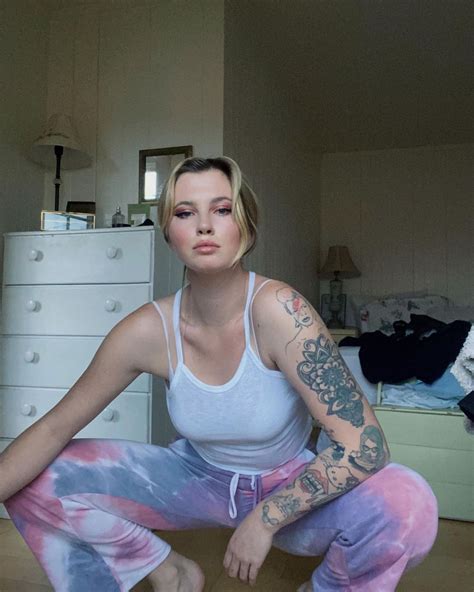 IRELAND BALDWIN – Instagram Photos 12/17/2020 – HawtCelebs