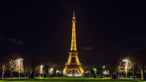 Eiffel Tower At Night Wallpapers - Wallpaper Cave