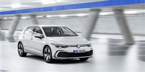 Volkswagen presents Golf 8 with five hybrid versions - electrive.com