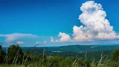 Timelapse Formation Cumulonimbus - YouTube