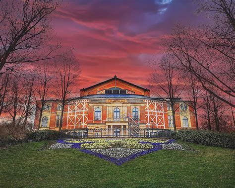 Festspielhaus - Bayreuth.de