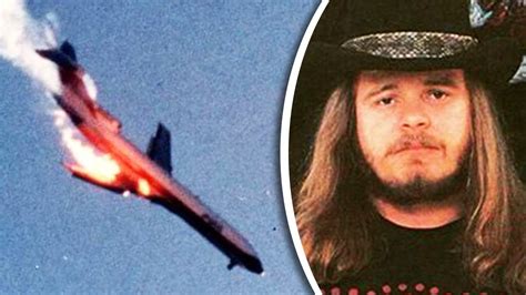 The Lynyrd Skynyrd Plane Crash - The World Hour