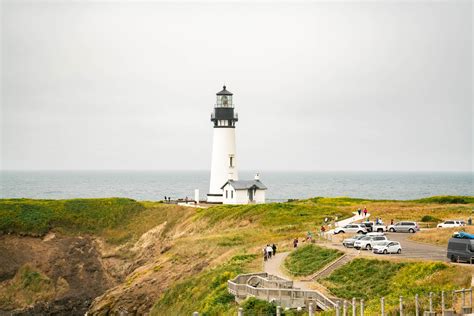 11 ICONIC Lighthouses on the OREGON COAST (+ Brief History Lesson)