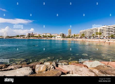 Saint raphael beach hi-res stock photography and images - Alamy