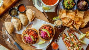 What is the the right food to eat with Tequila – BoozNow