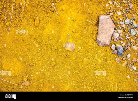 Sulfur texture hi-res stock photography and images - Alamy