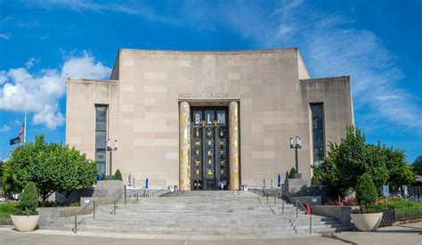 Brooklyn Public Library makes recently banned books available to teens across the country