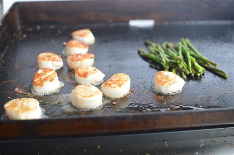 Grilled Scallops & Shrimp | Cooking Scallops On The Blackstone Griddle ...