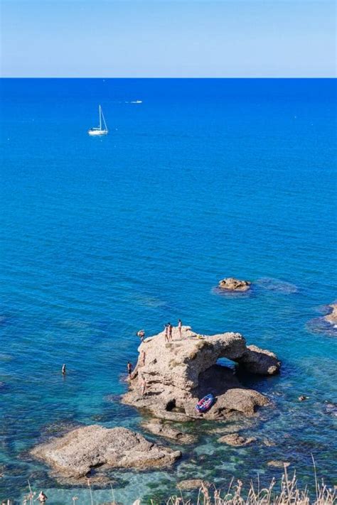 Things to Do in Abruzzo: Hiking, Swimming, Eating Locally, & More - Walks of Italy