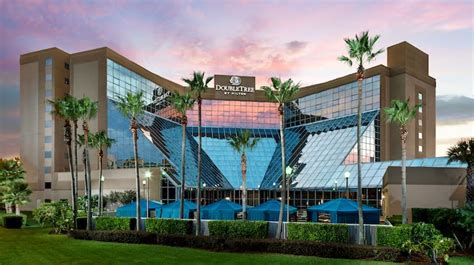 DoubleTree by Hilton Hotel Near Orlando Airport