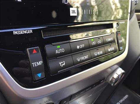 2020 Toyota Land Cruiser: 201 Interior Photos | U.S. News