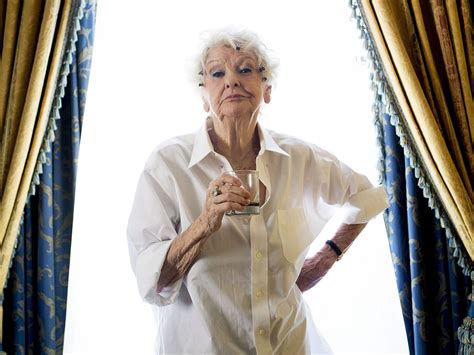 Elaine Stritch: Star of stage and screen passes away aged 89 | The Independent | The Independent