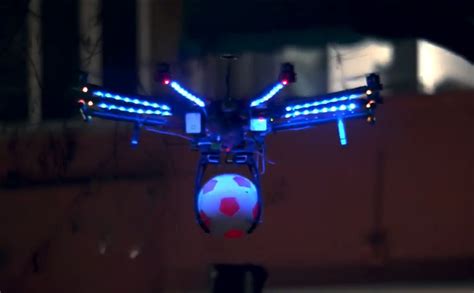 dronefootball - RotorDrone