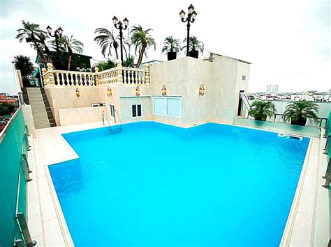 20 Hotels with Rooftop Pool in Hanoi - Isa's Guide 2024