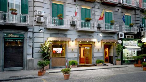 Grand Hotel Europa 3* - Napoli, Italia