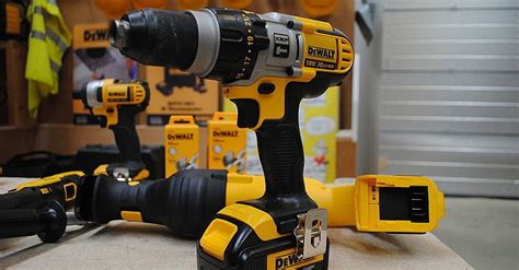 Top 6 Battery Powered Tools You Need for Your Garage