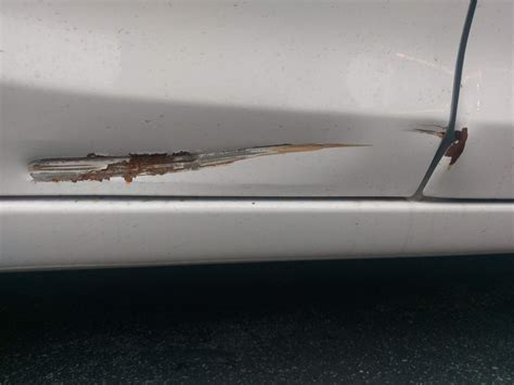 How to remove rust from car door scratch? Best (cheap) way to prevent ...