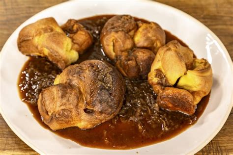 Yorkshire Puddings with Gravy - James Martin Chef