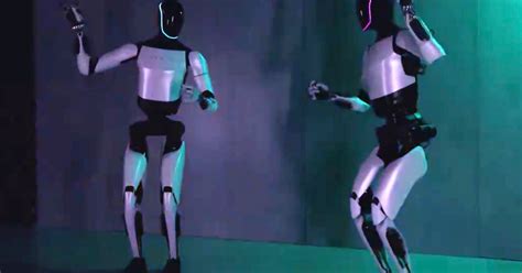 Tesla's Optimus humanoid robot can now dance like Elon Musk - Taza Khabre