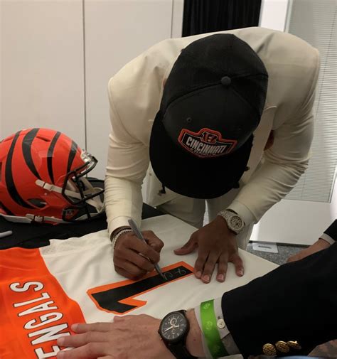 JaMarr Chase Autographed Bengals Replica Jersey- Signed Backstage At ...