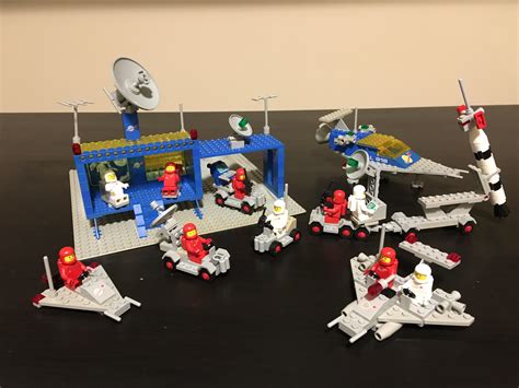 Dig up all my Classic Space sets! : r/lego