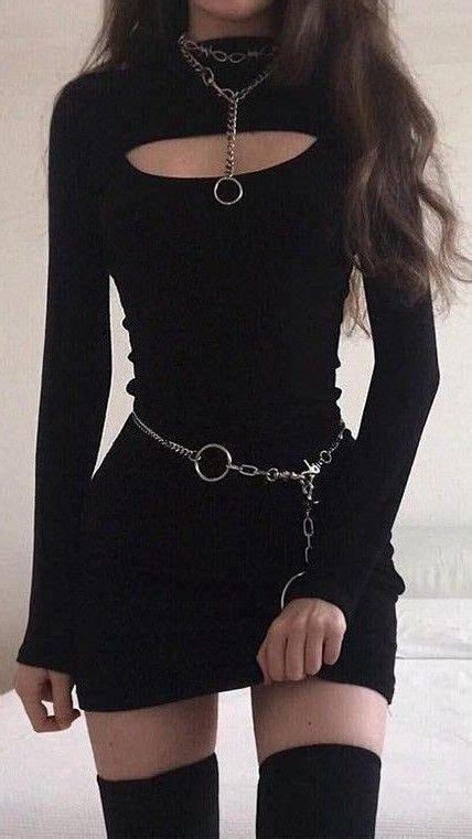 Cute black outfit: um guia imersivo de 𝓜𝓸𝓷𝓼𝓽𝓮𝓻 𝓑𝓸𝔂