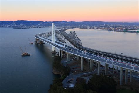 San Francisco–Oakland Bay Bridge [1920 x 1280] : r/bridgeporn