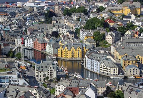 Alesund of Norway Hightlights - A Scenic Walking Tour