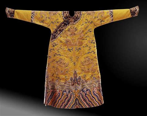 17 Best images about Chinese silk clothes and 18th-early 20th centry ...