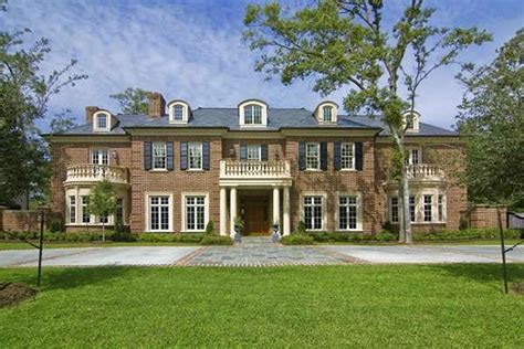 Farnham Park home boasts more than 15,000 square feet