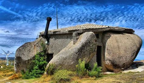 Stone House in Portugal » GagDaily News